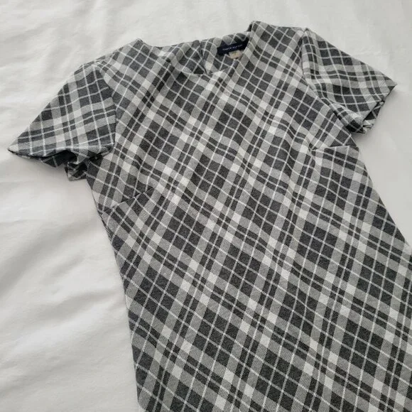 Comfy Casual Tommy Hilfiger Plaid - Picture 3 of 7